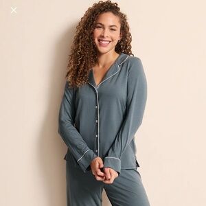 Adore Me gray PJ set pajamas with white piping 
Size 1X